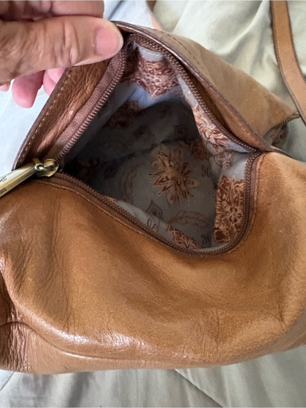 HOBO Tan Leather Crossbody Messenger Bag - Picture 9 of 13